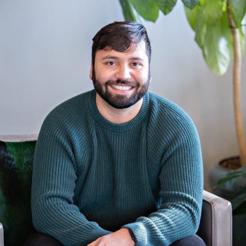 Dr. Nil Amin